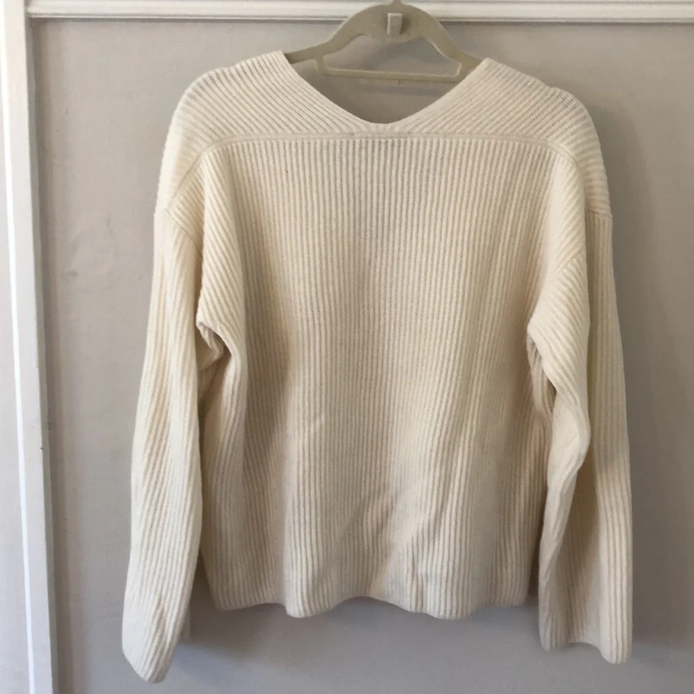Everlane ivory cashmere sweater size medium - Picture 4 of 6